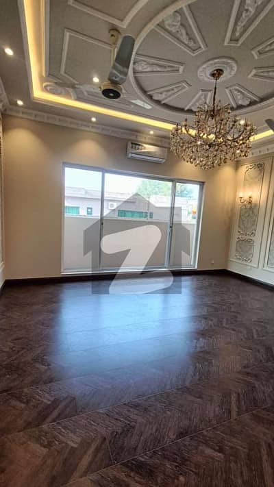 ڈی ایچ اے فیز 8 سابقہ ایئر ایوینیو ڈی ایچ اے فیز 8,ڈی ایچ اے ڈیفینس,لاہور میں 3 کمروں کا 1 کنال بالائی پورشن 1.15 لاکھ میں کرایہ پر دستیاب ہے۔