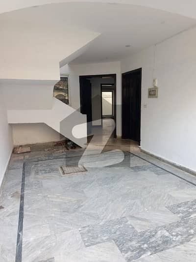 بحریہ ٹاؤن فیز 8 ۔ علی بلاک بحریہ ٹاؤن فیز 8 ۔ سفاری ویلی,بحریہ ٹاؤن فیز 8,بحریہ ٹاؤن راولپنڈی,راولپنڈی میں 3 کمروں کا 5 مرلہ مکان 55.0 ہزار میں کرایہ پر دستیاب ہے۔ بحریہ ٹاؤن فیز 8 ۔ علی بلاک بحریہ ٹاؤن فیز 8 ۔ سفاری ویلی,بحریہ ٹاؤن فیز 8,بحریہ ٹاؤن راولپنڈی,راولپنڈی میں 3 کمروں کا 5 مرلہ مکان 55.0 ہزار میں کرایہ پر دستیاب ہے۔