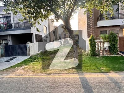 ڈی ایچ اے 9 ٹاؤن ۔ بلاک ڈی ڈی ایچ اے 9 ٹاؤن,ڈیفنس (ڈی ایچ اے),لاہور میں 5 مرلہ رہائشی پلاٹ 1.22 کروڑ میں برائے فروخت۔ ڈی ایچ اے 9 ٹاؤن ۔ بلاک ڈی ڈی ایچ اے 9 ٹاؤن,ڈیفنس (ڈی ایچ اے),لاہور میں 5 مرلہ رہائشی پلاٹ 1.22 کروڑ میں برائے فروخت۔