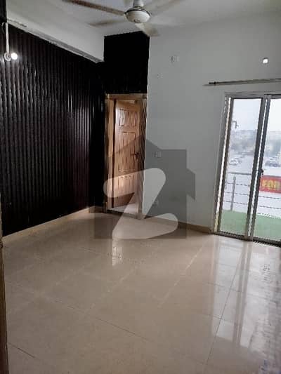 2 Bedroom Flate available for rent in G13