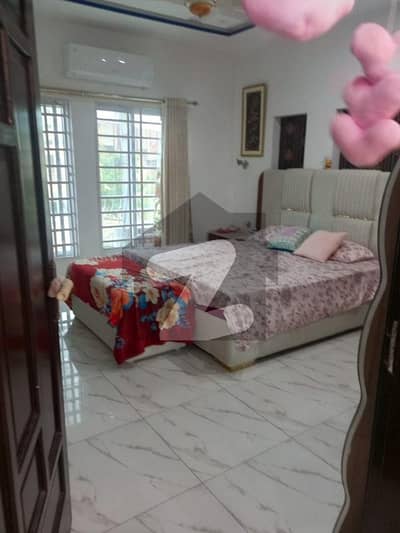 نواب ٹاؤن لاہور میں 5 کمروں کا 5 مرلہ مکان 80.0 ہزار میں کرایہ پر دستیاب ہے۔