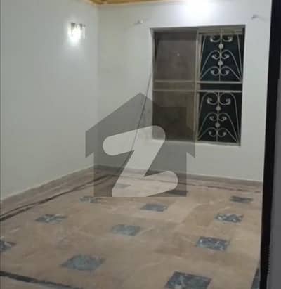 To rent You Can Find Spacious House In Samanabad