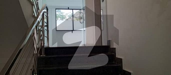 جی ۔ 9 مرکز جی ۔ 9,اسلام آباد میں 1 کنال عمارت 15.0 لاکھ میں کرایہ پر دستیاب ہے۔