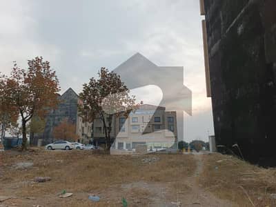 8 Marla Commercial Plot On Outstanding Location For Sale.