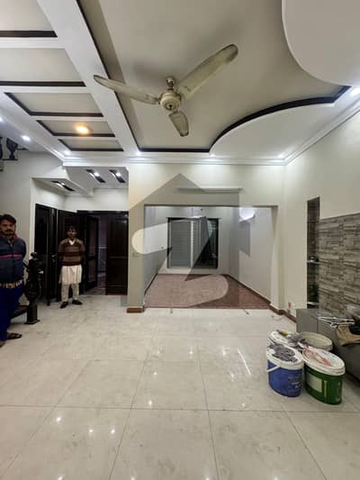 ڈی ایچ اے فیز 5 ڈیفنس (ڈی ایچ اے),لاہور میں 3 کمروں کا 5 مرلہ مکان 3.0 کروڑ میں برائے فروخت۔