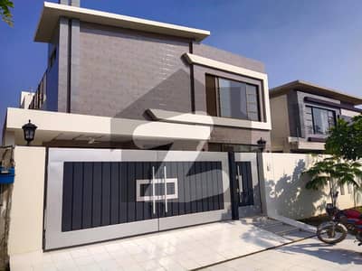 ONE KANAL BEAUTIFULL HOUSE AVALIABLE FOR RENT IN DHA DEFANCE PHASE 5