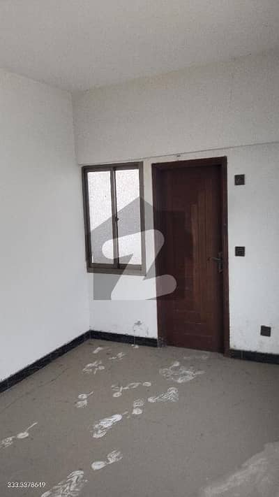 نانک وڑا صدر ٹاؤن,کراچی میں 2 کمروں کا 4 مرلہ فلیٹ 1.35 کروڑ میں برائے فروخت۔