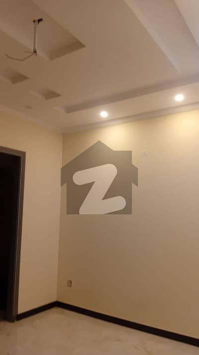 بحریہ گرینز۔ اوورسیز انکلیو - سیکٹر 5 بحریہ گرینز۔ اوورسیز انکلیو,بحریہ ٹاؤن فیز 8,بحریہ ٹاؤن راولپنڈی,راولپنڈی میں 4 کمروں کا 5 مرلہ مکان 85.0 ہزار میں کرایہ پر دستیاب ہے۔ بحریہ گرینز۔ اوورسیز انکلیو - سیکٹر 5 بحریہ گرینز۔ اوورسیز انکلیو,بحریہ ٹاؤن فیز 8,بحریہ ٹاؤن راولپنڈی,راولپنڈی میں 4 کمروں کا 5 مرلہ مکان 85.0 ہزار میں کرایہ پر دستیاب ہے۔