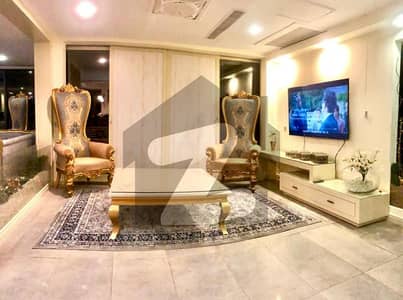 سلوراوکس اپارٹمنٹ ایف ۔ 10,اسلام آباد میں 4 کمروں کا 1 کنال پینٹ ہاؤس 12.0 لاکھ میں کرایہ پر دستیاب ہے۔