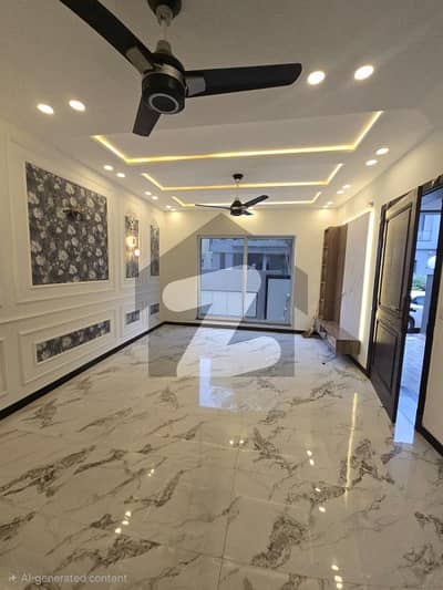 ڈی ایچ اے 9 ٹاؤن ۔ بلاک اے ڈی ایچ اے 9 ٹاؤن,ڈیفنس (ڈی ایچ اے),لاہور میں 3 کمروں کا 5 مرلہ مکان 2.25 کروڑ میں برائے فروخت۔