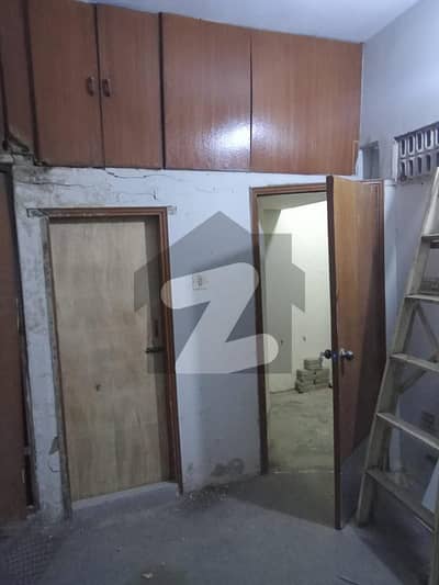 سندھی مسلم سوسائٹی - بلاک بی ایس ایم سی ایچ ایس ۔ سندھی مسلم سوسائٹی,جمشید ٹاؤن,کراچی میں 6 کمروں کا 2 مرلہ عمارت 2.59 کروڑ میں برائے فروخت۔ سندھی مسلم سوسائٹی - بلاک بی ایس ایم سی ایچ ایس ۔ سندھی مسلم سوسائٹی,جمشید ٹاؤن,کراچی میں 6 کمروں کا 2 مرلہ عمارت 2.59 کروڑ میں برائے فروخت۔