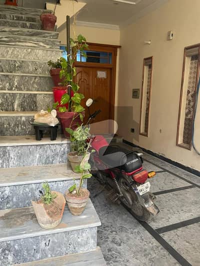 ایچ ۔ 13 اسلام آباد میں 3 کمروں کا 4 مرلہ مکان 1.05 کروڑ میں برائے فروخت۔