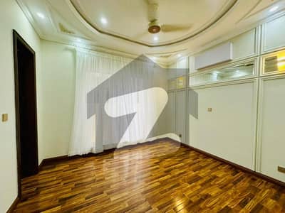 ڈی ایچ اے 9 ٹاؤن ۔ بلاک سی ڈی ایچ اے 9 ٹاؤن,ڈیفنس (ڈی ایچ اے),لاہور میں 3 کمروں کا 5 مرلہ مکان 2.25 کروڑ میں برائے فروخت۔ ڈی ایچ اے 9 ٹاؤن ۔ بلاک سی ڈی ایچ اے 9 ٹاؤن,ڈیفنس (ڈی ایچ اے),لاہور میں 3 کمروں کا 5 مرلہ مکان 2.25 کروڑ میں برائے فروخت۔