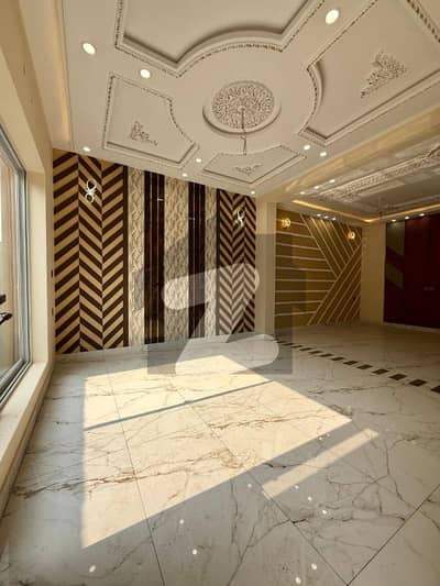 Luxury 500 Sq. Yards Double Storey House with 5 Bedrooms for Sale in DHA Phase 1, Sector A Multan Luxury 500 Sq. Yards Double Storey House with 5 Bedrooms for Sale in DHA Phase 1, Sector A Multan