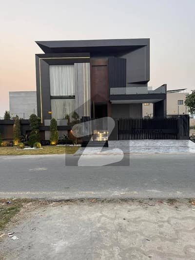 ڈی ایچ اے فیز 7 ڈیفنس (ڈی ایچ اے),لاہور میں 5 کمروں کا 10 مرلہ مکان 4.3 کروڑ میں برائے فروخت۔ ڈی ایچ اے فیز 7 ڈیفنس (ڈی ایچ اے),لاہور میں 5 کمروں کا 10 مرلہ مکان 4.3 کروڑ میں برائے فروخت۔