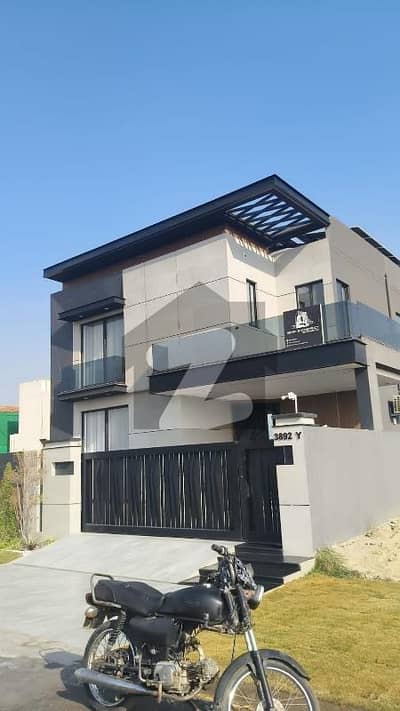 ڈی ایچ اے 9 ٹاؤن ڈیفنس (ڈی ایچ اے),لاہور میں 3 کمروں کا 5 مرلہ مکان 2.1 کروڑ میں برائے فروخت۔