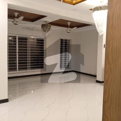 جی ۔ 9/4 جی ۔ 9,اسلام آباد میں 6 کمروں کا 10 مرلہ مکان 3.5 لاکھ میں کرایہ پر دستیاب ہے۔