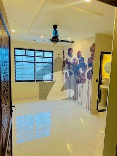 سینٹرل پارک ۔ بلاک اے1 سینٹرل پارک ہاؤسنگ سکیم,لاہور میں 3 کمروں کا 5 مرلہ مکان 70.0 ہزار میں کرایہ پر دستیاب ہے۔ سینٹرل پارک ۔ بلاک اے1 سینٹرل پارک ہاؤسنگ سکیم,لاہور میں 3 کمروں کا 5 مرلہ مکان 70.0 ہزار میں کرایہ پر دستیاب ہے۔