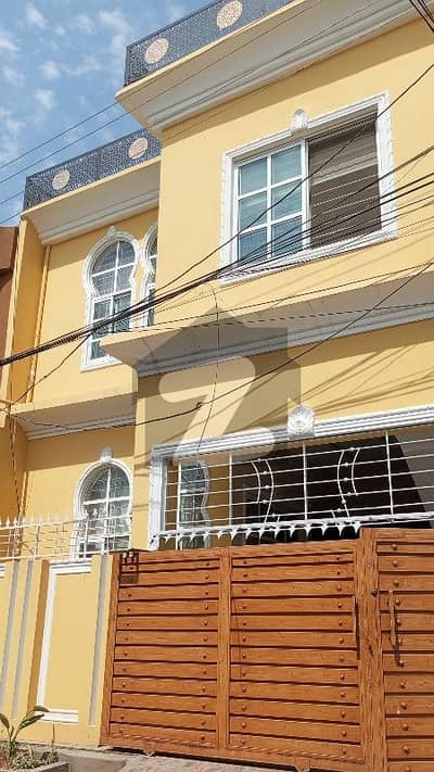 ڈیفنس روڈ راولپنڈی میں 5 کمروں کا 5 مرلہ مکان 2.05 کروڑ میں برائے فروخت۔ ڈیفنس روڈ راولپنڈی میں 5 کمروں کا 5 مرلہ مکان 2.05 کروڑ میں برائے فروخت۔