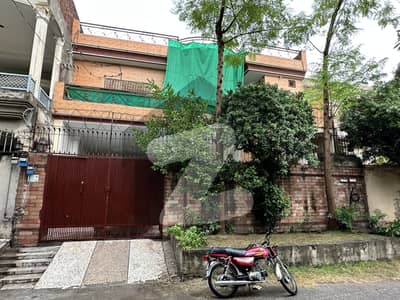 مصطفی ٹاؤن ہدایت اللہ بلاک مصطفیٰ ٹاؤن,لاہور میں 5 کمروں کا 12 مرلہ مکان 4.3 کروڑ میں برائے فروخت۔ مصطفی ٹاؤن ہدایت اللہ بلاک مصطفیٰ ٹاؤن,لاہور میں 5 کمروں کا 12 مرلہ مکان 4.3 کروڑ میں برائے فروخت۔