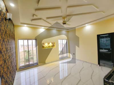 Modern 125 Sq. Yards Double Storey House with 3 Bedrooms for Sale in DHA Phase 1, Sector V Multan Modern 125 Sq. Yards Double Storey House with 3 Bedrooms for Sale in DHA Phase 1, Sector V Multan