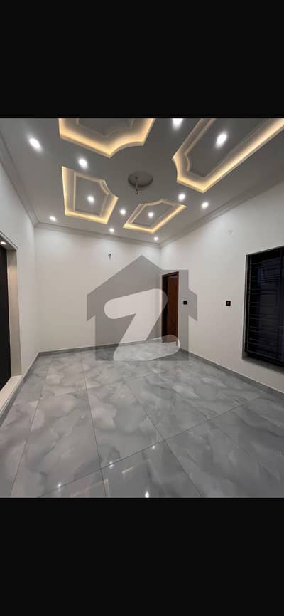 رائل آرچرڈ - بلاک ایف رائل آرچرڈ,ملتان پبلک سکول روڈ,ملتان میں 3 کمروں کا 5 مرلہ مکان 75.0 ہزار میں کرایہ پر دستیاب ہے۔