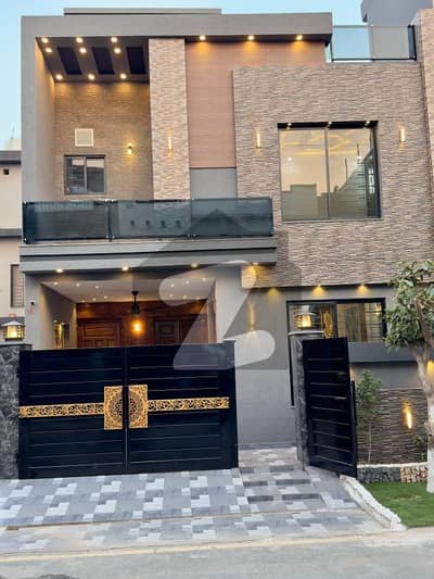 5 Marla House Available For Rent In Park View City Lahore