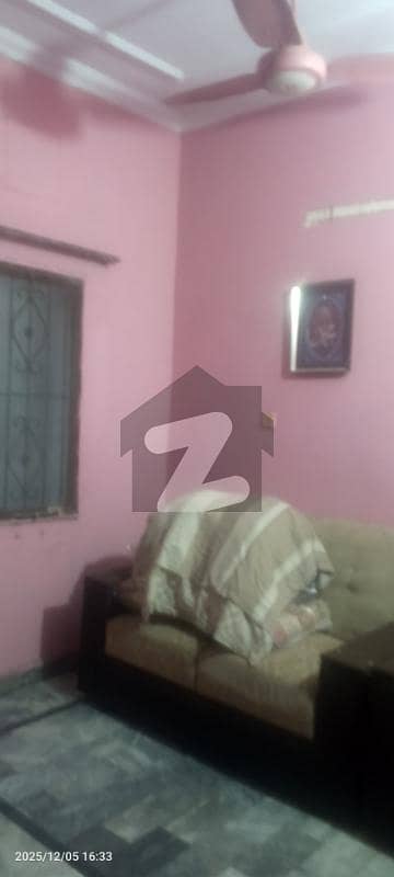 ملتان روڈ لاہور میں 4 کمروں کا 4 مرلہ عمارت 1.4 کروڑ میں برائے فروخت۔