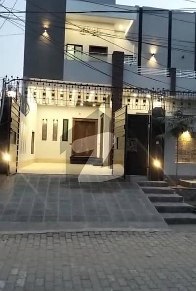 در - ul - احسان اوکاڑہ میں 7 کمروں کا 10 مرلہ مکان 4.0 کروڑ میں برائے فروخت۔