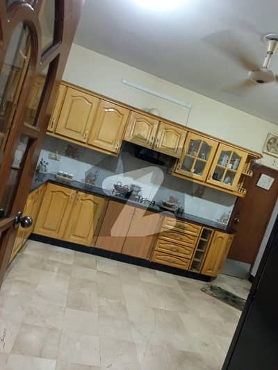 ڈی ایچ اے فیز 4 ڈی ایچ اے ڈیفینس,کراچی میں 4 کمروں کا 12 مرلہ مکان 8.0 کروڑ میں برائے فروخت۔