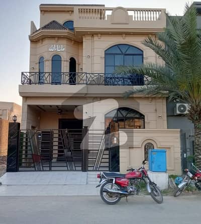 سٹی ہاؤسنگ سوسائٹی گوجرانوالہ میں 4 کمروں کا 5 مرلہ مکان 1.95 کروڑ میں برائے فروخت۔