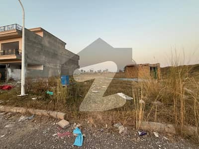 گلبرگ ریزیڈنشیا - بلاک اے گلبرگ ریزیڈنشیا,گلبرگ,اسلام آباد میں 7 مرلہ رہائشی پلاٹ 1.15 کروڑ میں برائے فروخت۔ گلبرگ ریزیڈنشیا - بلاک اے گلبرگ ریزیڈنشیا,گلبرگ,اسلام آباد میں 7 مرلہ رہائشی پلاٹ 1.15 کروڑ میں برائے فروخت۔