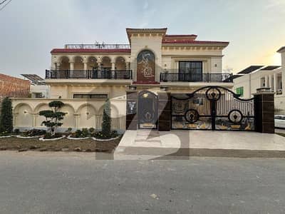 10 Marla Modern Designer Luxury House For Sale In Buch Villas Multan 10 Marla Modern Designer Luxury House For Sale In Buch Villas Multan