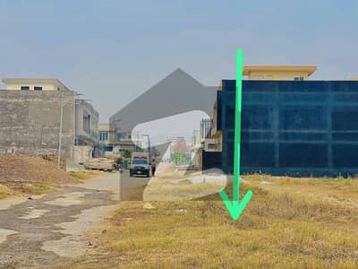 7 Marla 2nd-to-Corner Plot for Sale Multi Gardens B-17, Block F, Islamabad