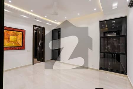 ایف ۔ 10 اسلام آباد میں 4 کمروں کا 2 کنال بالائی پورشن 4.0 لاکھ میں کرایہ پر دستیاب ہے۔