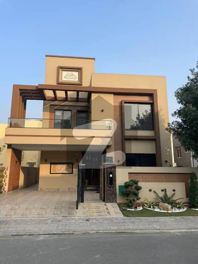 10 Marla Beautiful Modern House In Bahria Town 10 Marla Beautiful Modern House In Bahria Town