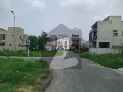 ڈی ایچ اے 9 ٹاؤن ۔ بلاک اے ڈی ایچ اے 9 ٹاؤن,ڈیفنس (ڈی ایچ اے),لاہور میں 5 مرلہ رہائشی پلاٹ 1.25 کروڑ میں برائے فروخت۔ ڈی ایچ اے 9 ٹاؤن ۔ بلاک اے ڈی ایچ اے 9 ٹاؤن,ڈیفنس (ڈی ایچ اے),لاہور میں 5 مرلہ رہائشی پلاٹ 1.25 کروڑ میں برائے فروخت۔