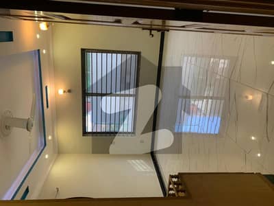 جی ۔ 13 اسلام آباد میں 3 کمروں کا 8 مرلہ بالائی پورشن 80.0 ہزار میں کرایہ پر دستیاب ہے۔