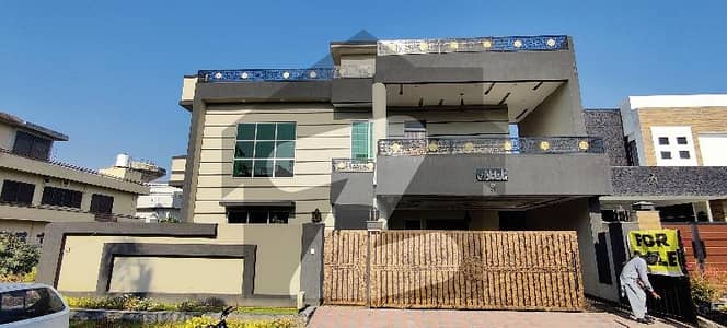 جناح گارڈنز فیز 1 جناح گارڈنز,ایف ای سی ایچ ایس,اسلام آباد میں 7 کمروں کا 1 کنال مکان 7.5 کروڑ میں برائے فروخت۔ جناح گارڈنز فیز 1 جناح گارڈنز,ایف ای سی ایچ ایس,اسلام آباد میں 7 کمروں کا 1 کنال مکان 7.5 کروڑ میں برائے فروخت۔