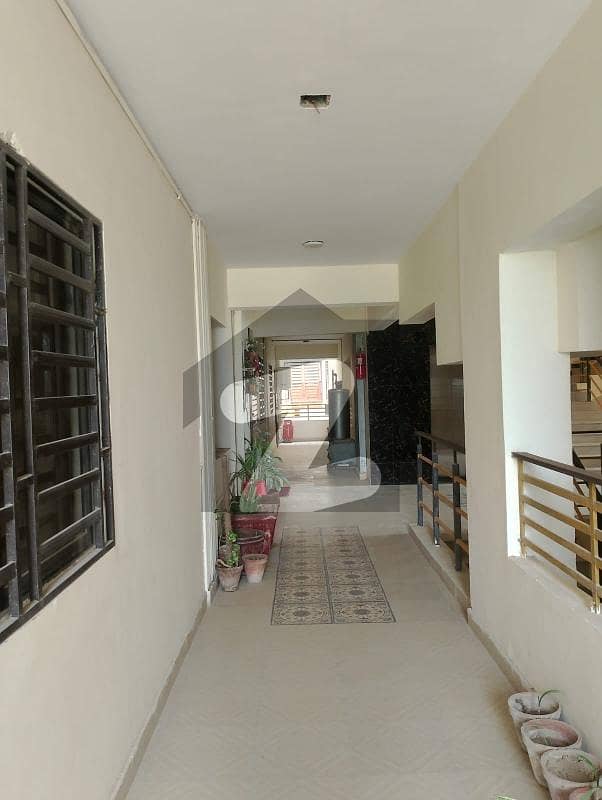 SAFARI ENCLAVE SAFARI ENCLAVE