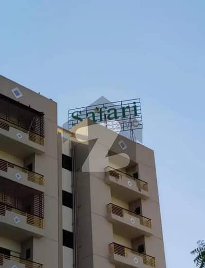 سفاری اینکلیو آپارٹمنٹس یونیورسٹی روڈ,کراچی میں 3 کمروں کا 6 مرلہ فلیٹ 1.5 کروڑ میں برائے فروخت۔