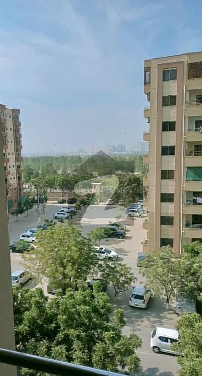 عسکری 5 - سیکٹر ای عسکری 5,ملیر کنٹونمنٹ,کینٹ,کراچی میں 3 کمروں کا 11 مرلہ فلیٹ 4.35 کروڑ میں برائے فروخت۔