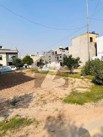 **Prime 5 Marla Plot For Sale In Park View City, Lahore** **Prime 5 Marla Plot For Sale In Park View City, Lahore**