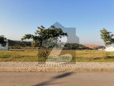 بحریہ ٹاؤن فیز 8 بحریہ ٹاؤن راولپنڈی,راولپنڈی میں 1 کنال رہائشی پلاٹ 85.0 لاکھ میں برائے فروخت۔ بحریہ ٹاؤن فیز 8 بحریہ ٹاؤن راولپنڈی,راولپنڈی میں 1 کنال رہائشی پلاٹ 85.0 لاکھ میں برائے فروخت۔