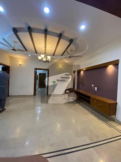 جی ۔ 13 اسلام آباد میں 2 کمروں کا 8 مرلہ زیریں پورشن 80.0 ہزار میں کرایہ پر دستیاب ہے۔