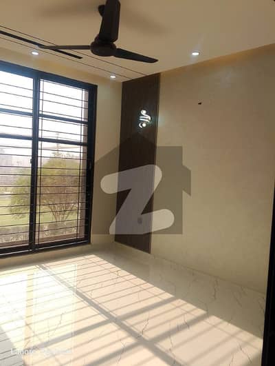 پیراگون سٹی لاہور میں 3 کمروں کا 5 مرلہ مکان 2.8 کروڑ میں برائے فروخت۔