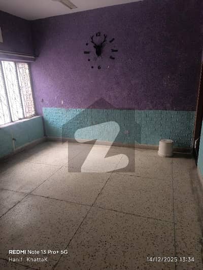 4 bedrooms & 4 bathrooms house available for sale in G9 4 bedrooms & 4 bathrooms house available for sale in G9