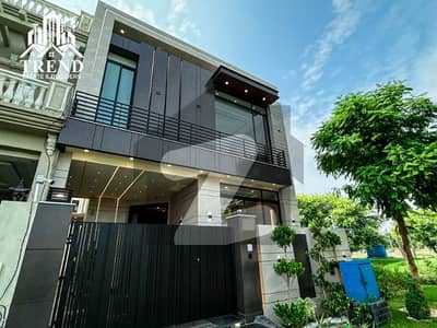 ڈی ایچ اے 9 ٹاؤن ڈیفنس (ڈی ایچ اے),لاہور میں 3 کمروں کا 5 مرلہ مکان 1.1 لاکھ میں کرایہ پر دستیاب ہے۔ ڈی ایچ اے 9 ٹاؤن ڈیفنس (ڈی ایچ اے),لاہور میں 3 کمروں کا 5 مرلہ مکان 1.1 لاکھ میں کرایہ پر دستیاب ہے۔