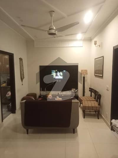 خیابانِ امین ۔ بلاک ایل خیابانِ امین,لاہور میں 2 کمروں کا 5 مرلہ بالائی پورشن 35.0 ہزار میں کرایہ پر دستیاب ہے۔