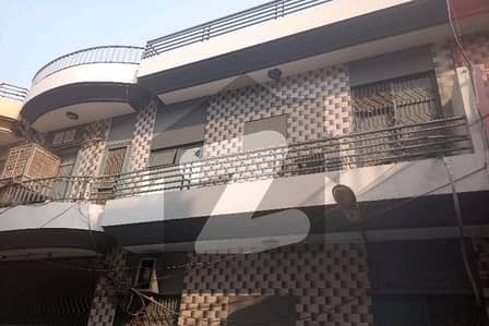 کینال پارک گلبرگ,لاہور میں 4 کمروں کا 5 مرلہ مکان 2.5 کروڑ میں برائے فروخت۔